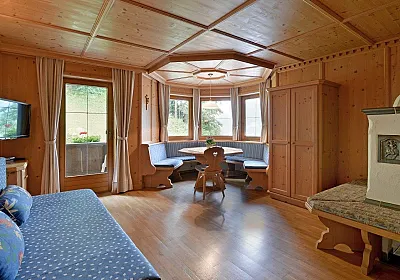 hausalpenlandferienwohnung3wohnzimmer.jpg